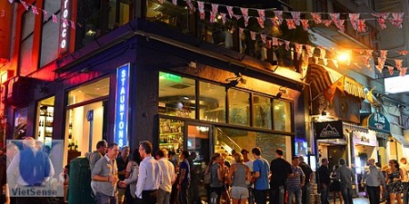 Chương Trình Hồng Kông - DisneyLand tháng 10