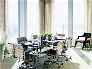 Four Seasons Hotel Hong Kong