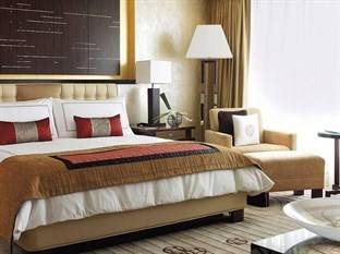 Four Seasons Hotel Hong Kong