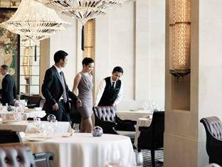 Four Seasons Hotel Hong Kong