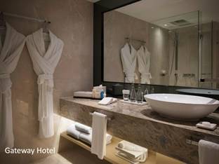 Gateway Hotel (Marco Polo)