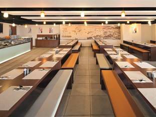 Ibis North Point Hotel