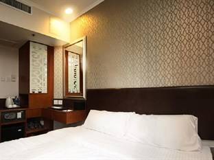 Lander Hotel Prince Edward