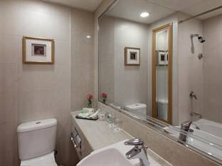 Rosedale On The Park Hotel