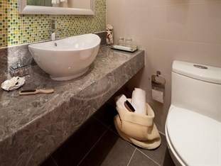 Silvermine Beach Resort