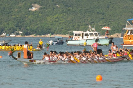 Tưng bừng Lễ hội Thuyền rồng ở Hong Kong
