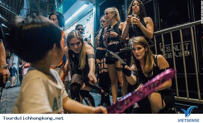 Lan Kwai Fong Lan Quế Phường – Ăn chơi xuyên màn đêm - Ảnh 7 Lan Kwai Fong Lan Quế Phường – Ăn chơi xuyên màn đêm - Ảnh 7