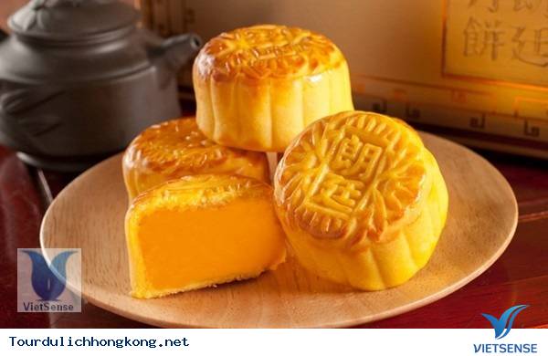 Làm bánh Trung thu kiểu Hồng Kông
