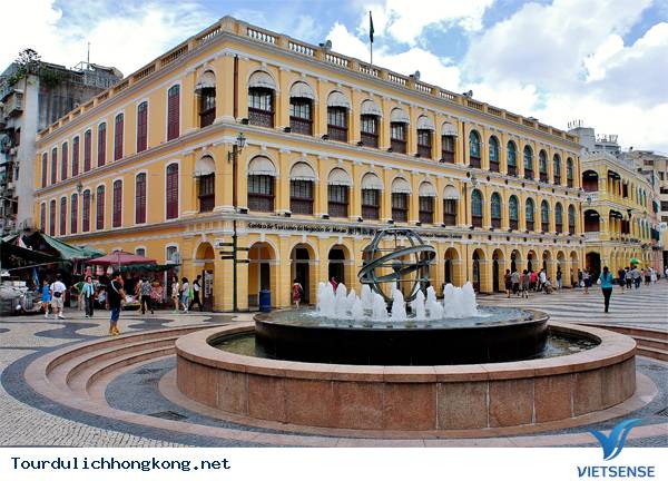 Ngắm quảng trường Senado Ngắm quảng trường Senado