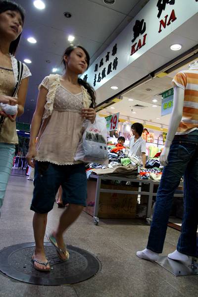 mot-vai-hinh-anh-doi-thuong-o-hongkong--tham-quyen mot-vai-hinh-anh-doi-thuong-o-hongkong--tham-quyen