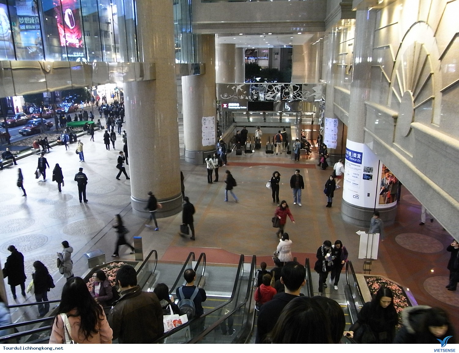 Mua sắm gì khi đi thăm quan Hồng Kông? - Ảnh 8