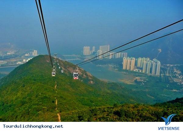 Đi cáp treo Ngong Ping